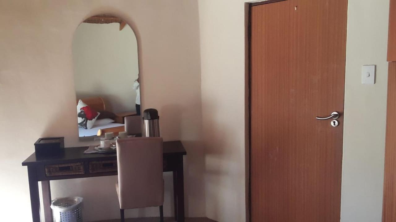 Maluti Stay Lodge Ramabanta Luaran gambar
